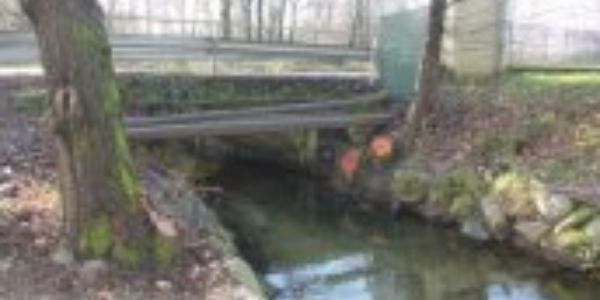 Il ponte oggetto di adeguamento a Senna Comasco